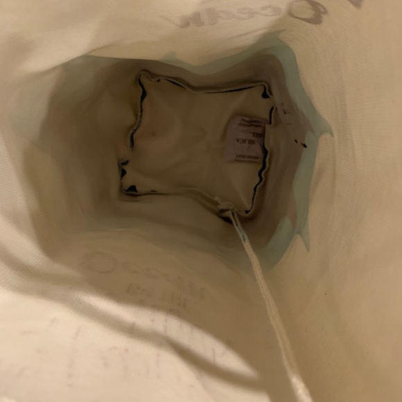 “I Am Happy Every Hour By The Ocean” Wave Wine Tote Gift Bag, New With Tags - Picture 5 of 7